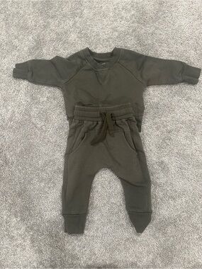 Little Bipsy infant jogger Set